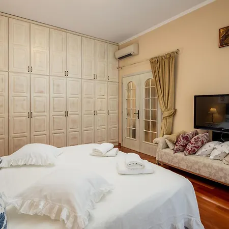 Luxury Znjan ספליט